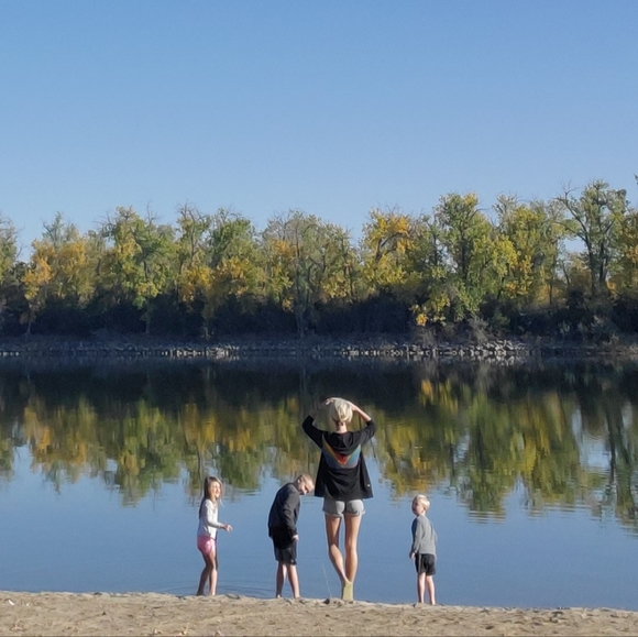 Meet your Posher, Kass - Picture 2 of 2